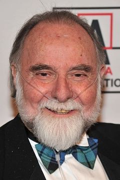 Jerry Nelson interpreta Darren Thomas