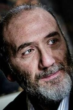 Paolo Fosso interpreta Fonico