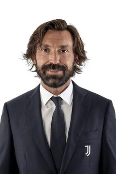 Andrea Pirlo interpreta Self