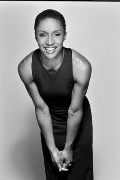 Latonya Tolbert interpreta Dancer