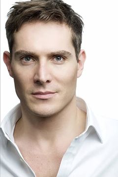 Mark Umbers interpreta Baron 2