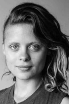 Ronja Mannov Olesen interpreta Maria