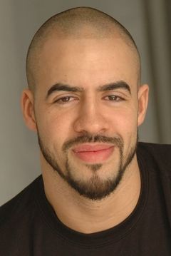 Hubert Boorder interpreta Oscar Juarez