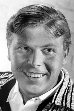 Albert Salmi interpreta E-1