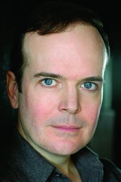 Jefferson Mays interpreta Community (voice)