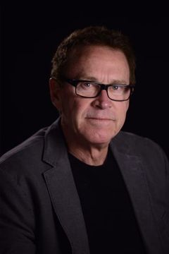 Steve Boyum interpreta Hostage Executed by the Russian (uncredited)