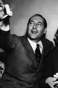 Roberto Rossellini interpreta Man in Gestapo office (uncredited)