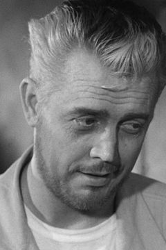 William Kerwin interpreta Walker