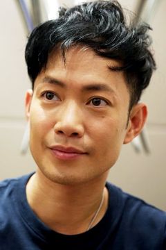 Ngo Ka-nin interpreta Leung Gun