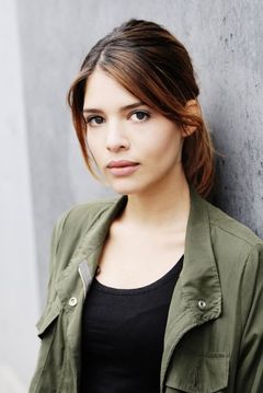 Jasmin Lord interpreta Evita Ferreira