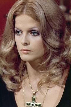Karin Schubert interpreta Marie