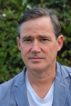 David Bark-Jones interpreta Bertie