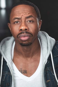 Bryant Pearson interpreta Drug Dealer