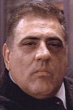 Lenny Montana interpreta Luca Brasi