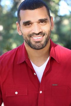 Rafael Cabrera interpreta Malone