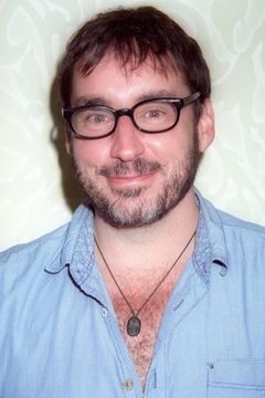 Toby Whithouse interpreta Frith