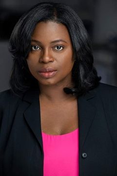 Charlotte Haynes Hazzard interpreta Nurse