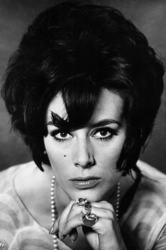 Sue Lloyd interpreta Vanessa Grant