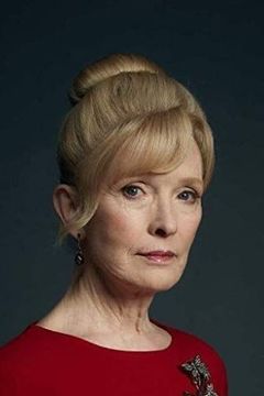 Lindsay Duncan interpreta Lady Markby