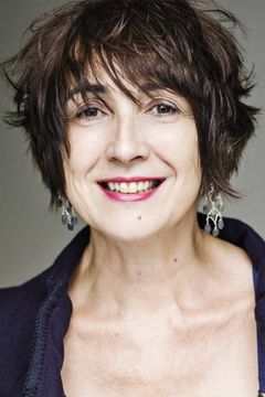 Emer Gillespie interpreta Patricia