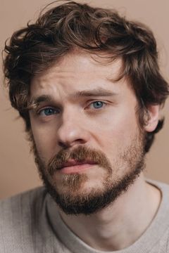Curtis Edward Jackson interpreta Scruffy Man