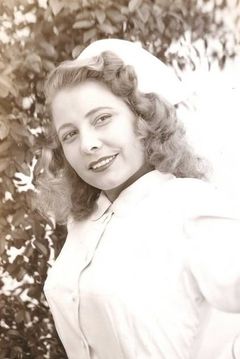 Mary Newton interpreta Mrs. Thomas (uncredited)