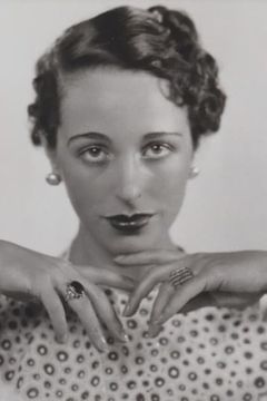 Margaret Rawlings interpreta Countess Vereberg