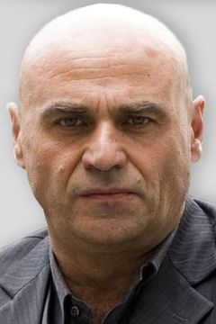 Gaetano Amato interpreta Sergio Amato