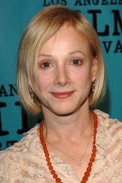 Sondra Locke interpreta Jennifer Spencer