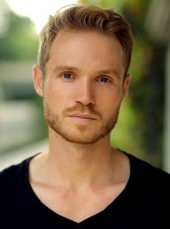 Robbie Jarvis interpreta Young James Potter