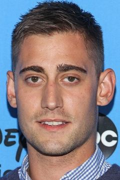 Michael Socha interpreta Will Scarlet / Knave of Hearts