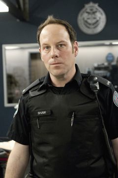 Matt Gordon interpreta Oliver Shaw
