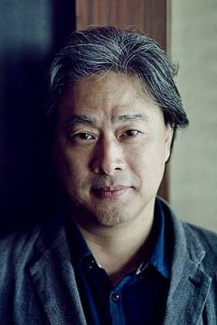 Park Chan-wook interpreta Bus Passenger (uncredited)