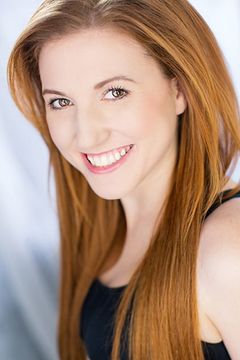 Michelle Andrew interpreta Tracy Williams