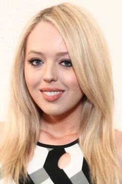 Tiffany Trump interpreta Self (archive footage)