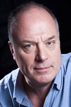 Owen Brenman interpreta Teacher