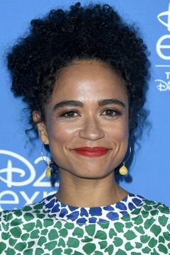 Lauren Ridloff interpreta Connie