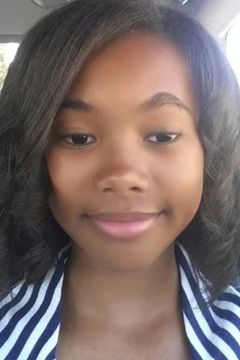 Arianna Jaffier interpreta High School Kid