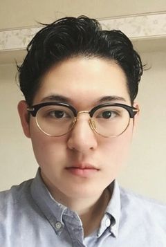 Kousuke Oonishi interpreta Passerby (voice)