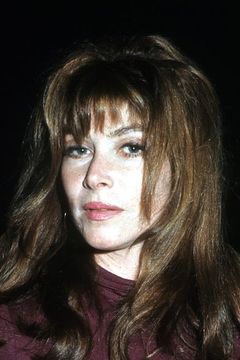 Lee Grant interpreta The Judge