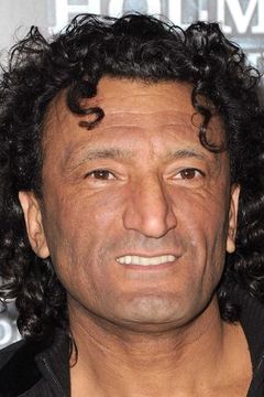Affif Ben Badra interpreta Genarro Rizzo