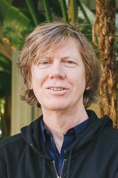 Thurston Moore interpreta Synthesizer Player