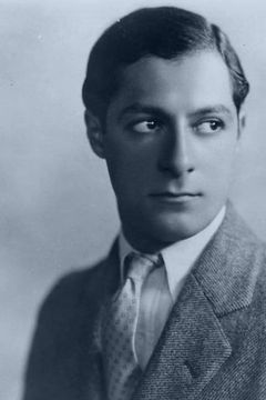George Jessel interpreta Himself - Witness