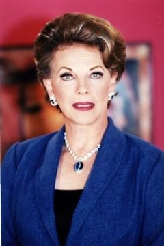Regina Torné interpreta Elena