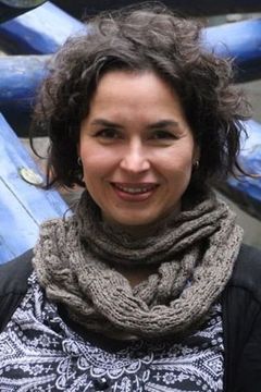 Nadja Schulz-Berlinghoff interpreta Wet Nurse