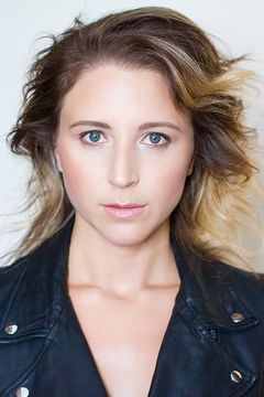 Christina Sicoli interpreta Maria