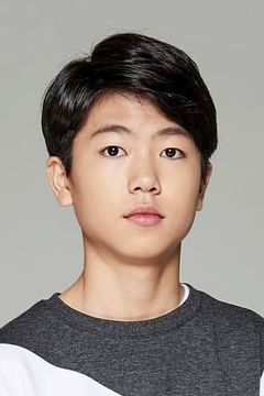 Uhm Ji-sung interpreta Wang-oh