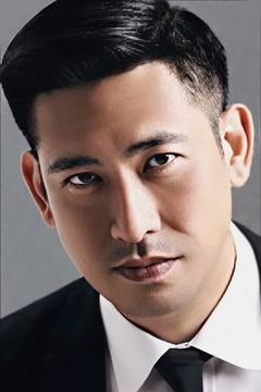 Leung Ho-Kai interpreta 韩琛手下