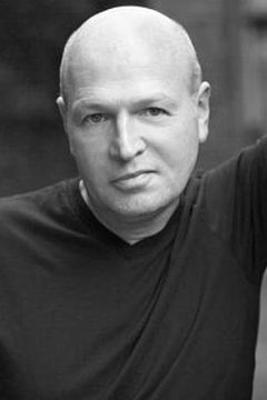 Steve Murphy interpreta Soldier (uncredited)