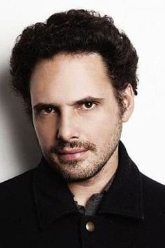 Elie Wajeman interpreta Man at Gate